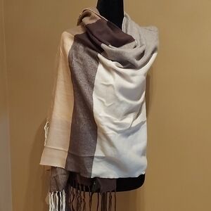 H&M Cozy Scarf